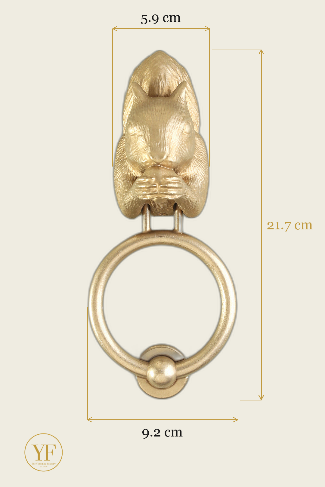 Grey Squirrel brass door knocker dimensions: head width, overall height and 9.2 cm ring